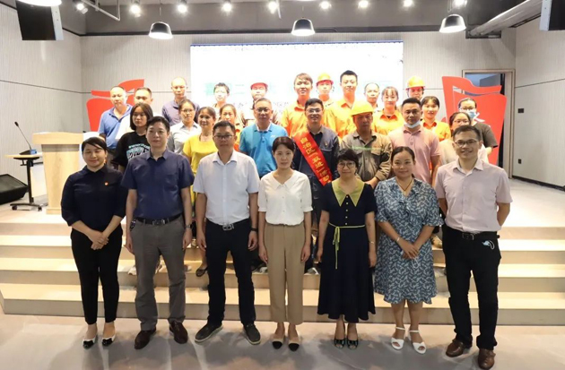 喜迎二十大 清廉家風進園區