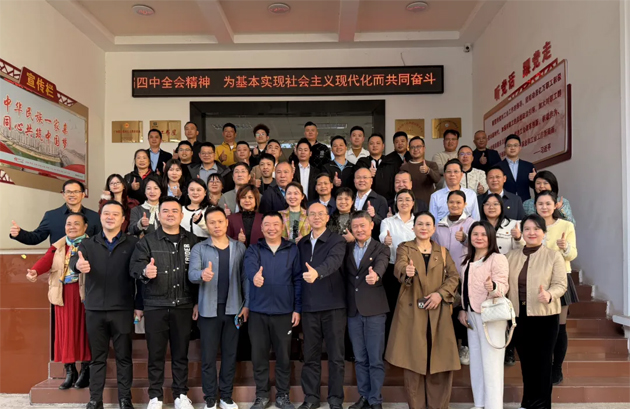 翰墨飄香迎“家人”，共話發展譜新篇｜我市多家基層工會及社會組織走進市職工之家觀展交流