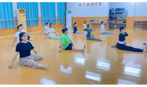 以文體活動傳家風聚親情丨長洲區總工會職工家庭公益培訓班受熱捧